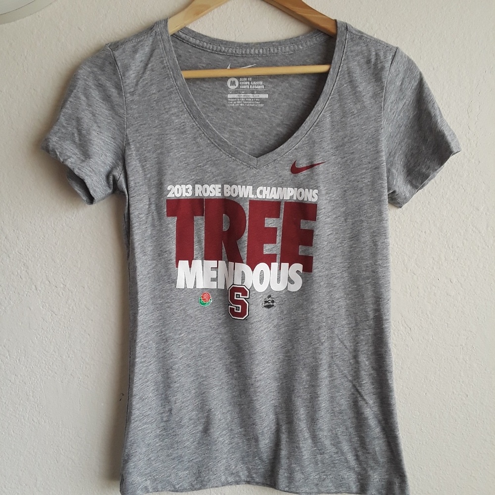 Nike slim Fit graffiti Tshirt Medium